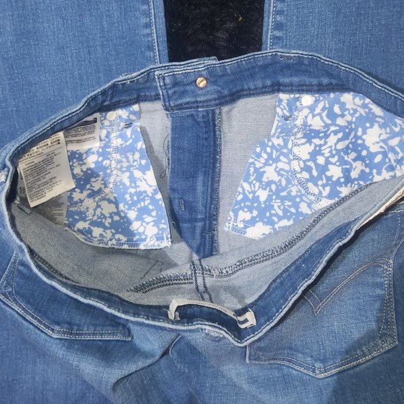 Levis white tag ladies' mid-rise skinny jeans, size 12, 30" waist - Picture 9 of 13